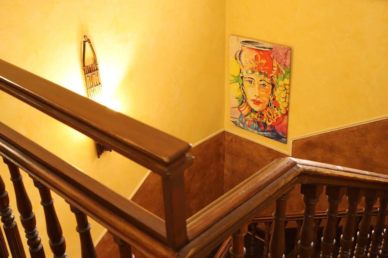 Hotel Alle Pendici Николози Екстериор снимка
