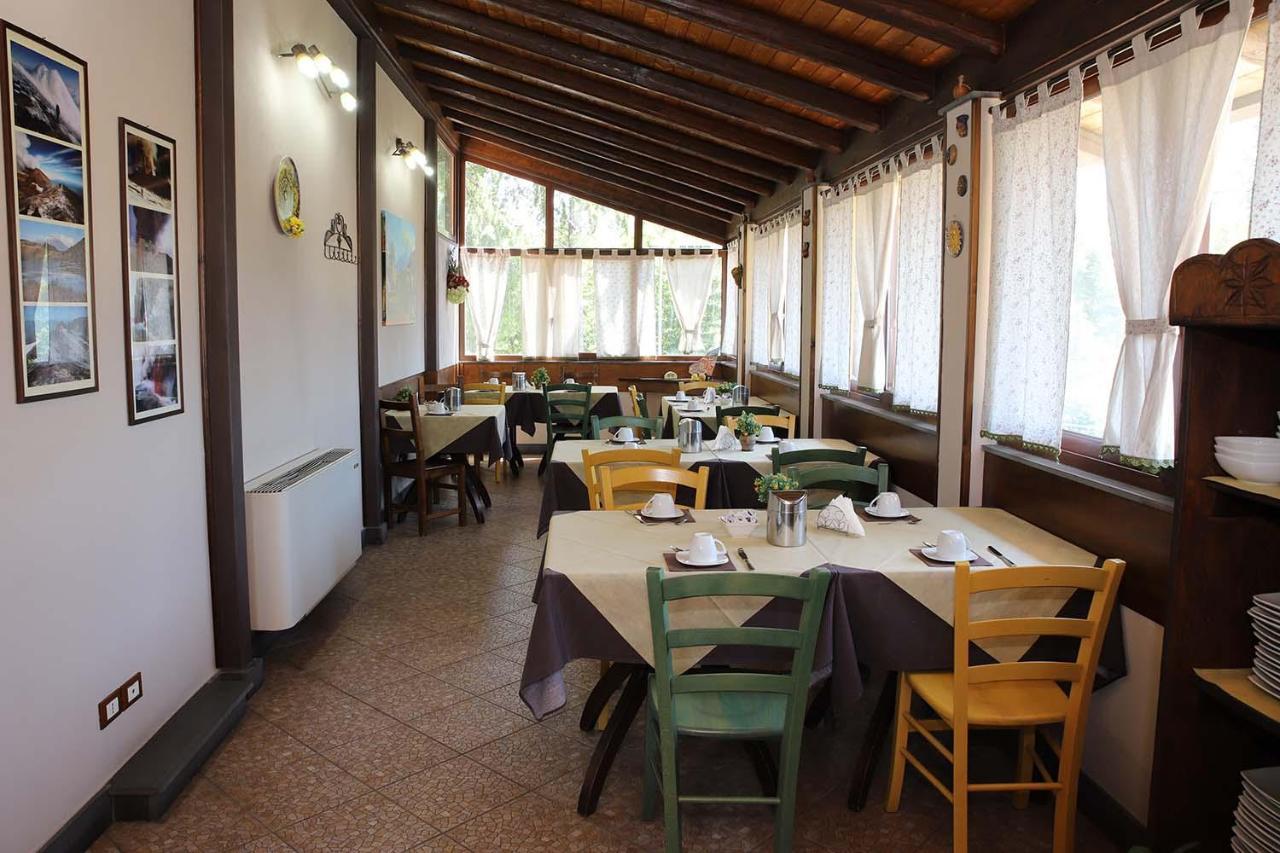 Hotel Alle Pendici Николози Екстериор снимка