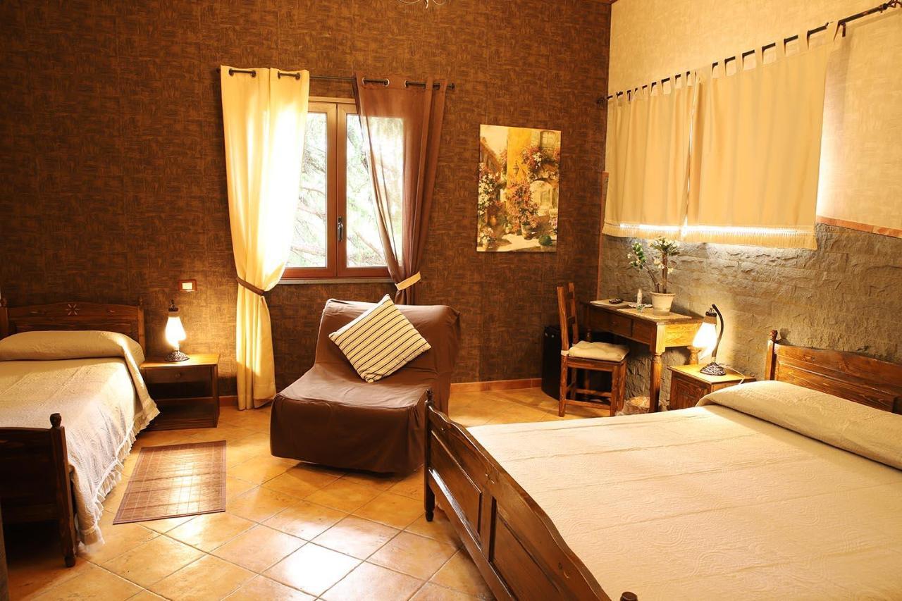 Hotel Alle Pendici Николози Екстериор снимка