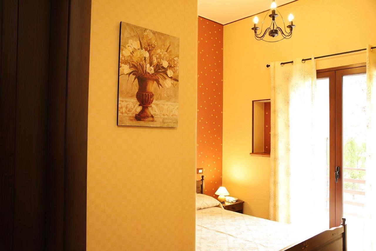 Hotel Alle Pendici Николози Екстериор снимка