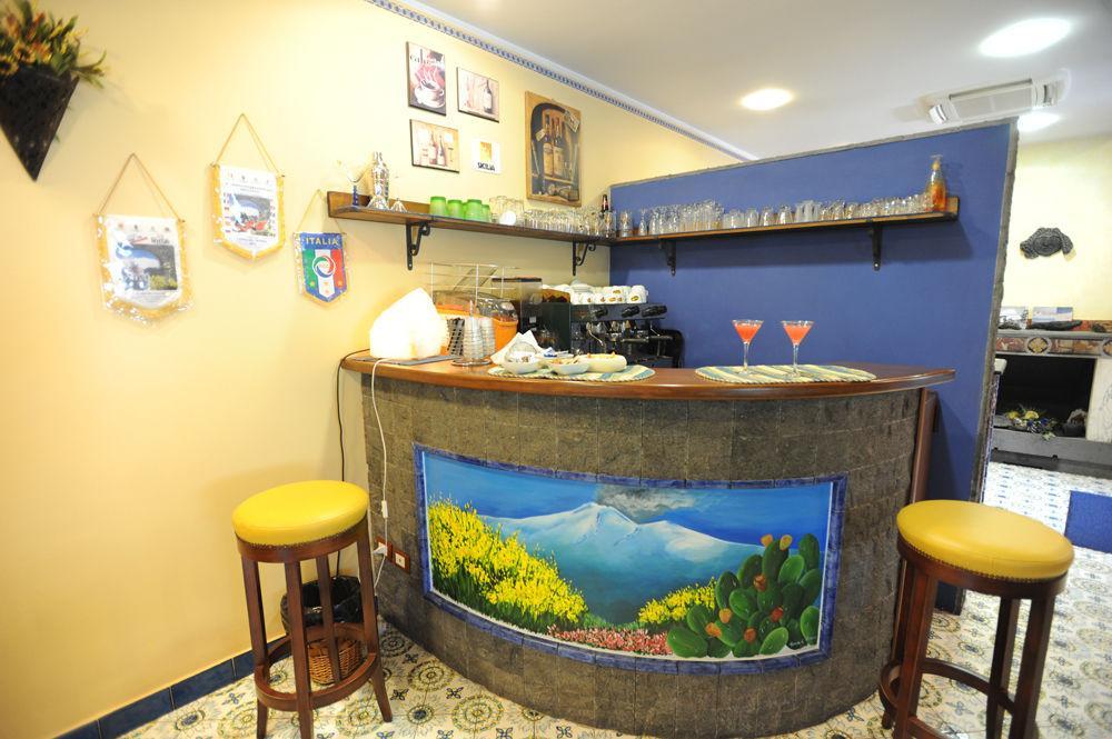 Hotel Alle Pendici Николози Екстериор снимка